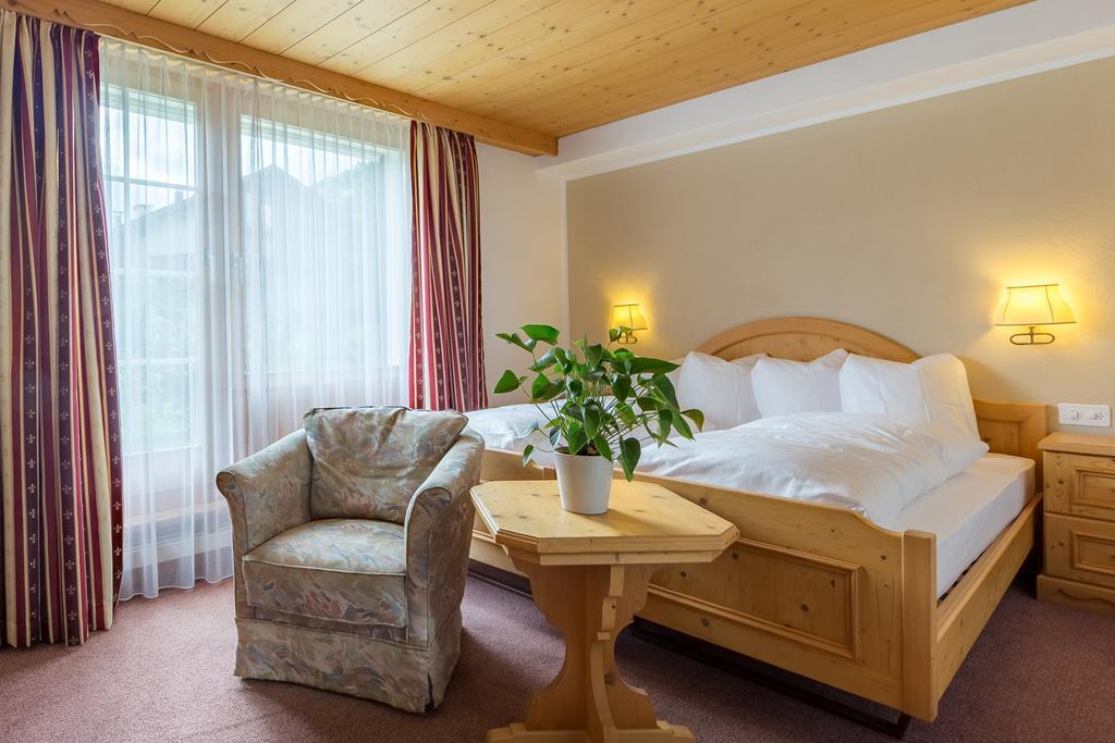 Hotel Bellaval Лакс Экстерьер фото